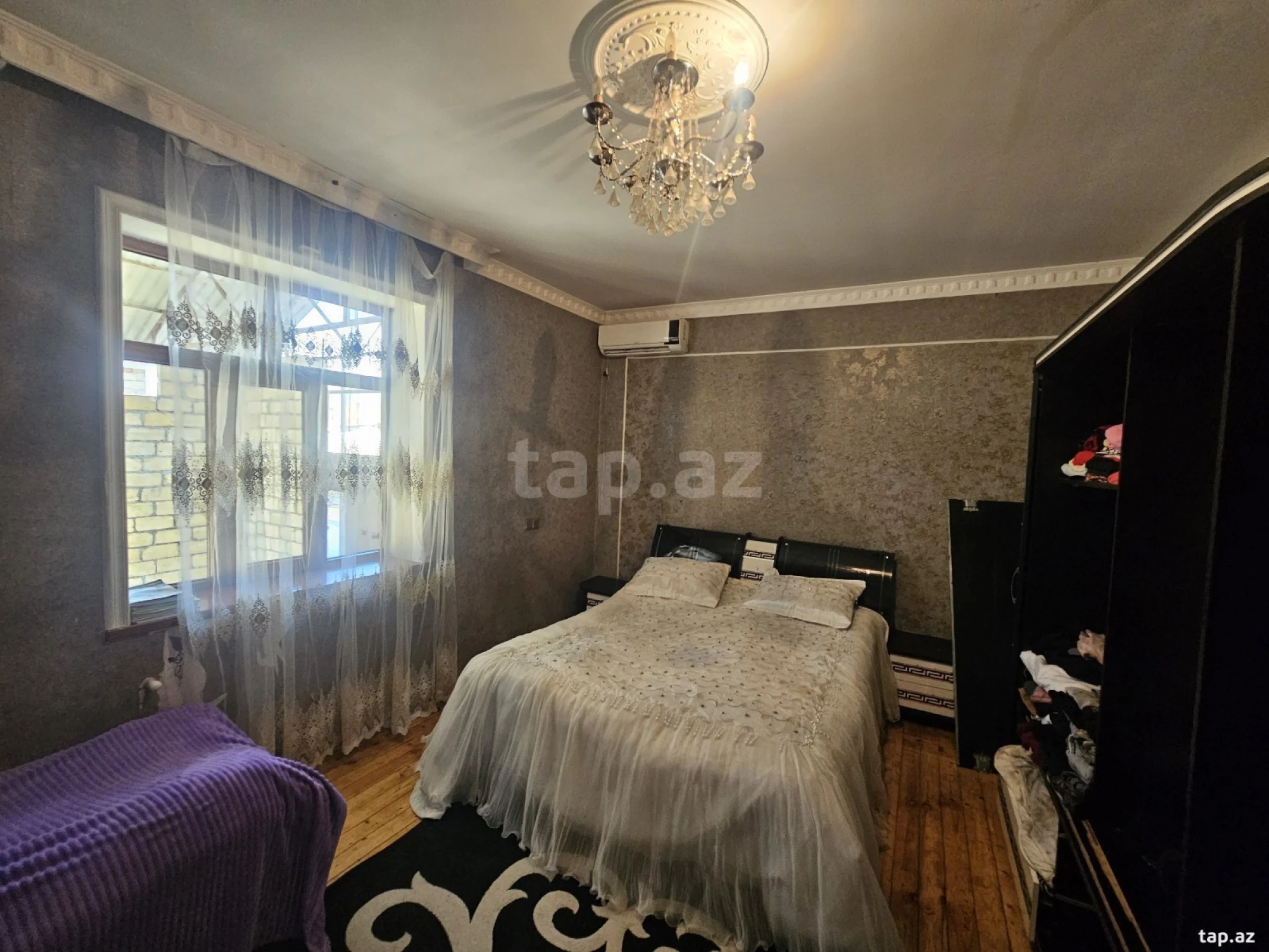 Satılır 4 otaqlı həyət evi