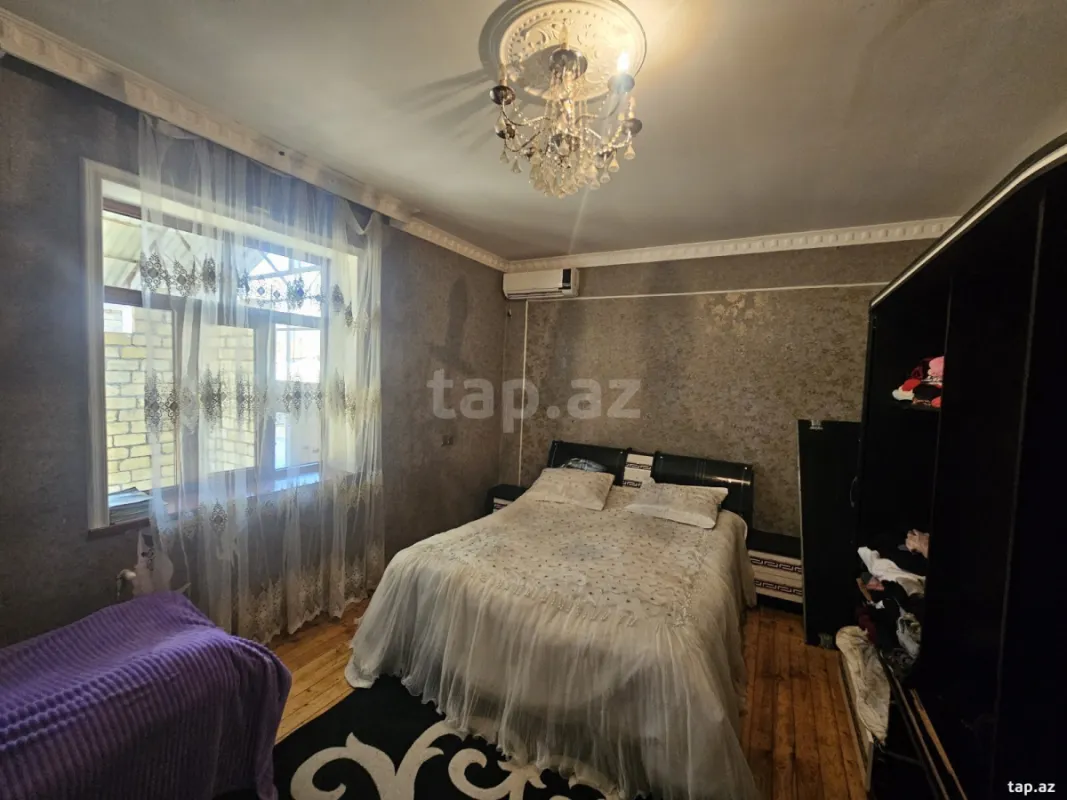 Satılır 4 otaqlı həyət evi