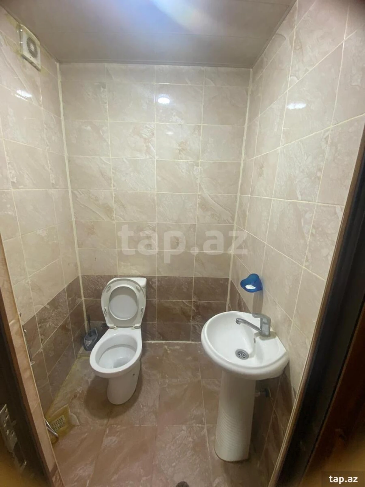 Kirayə verilir 2 otaqlı yeni tikili 75 m²