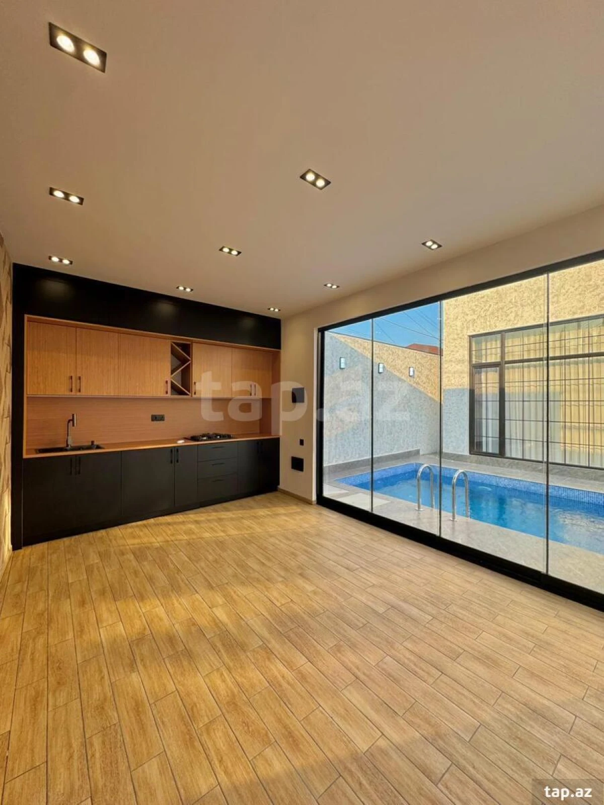 Satılır 4 otaqlı həyət evi