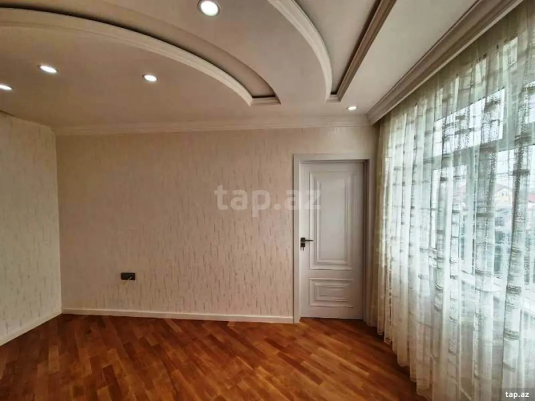 Satılır 4 otaqlı mənzil 80 m²