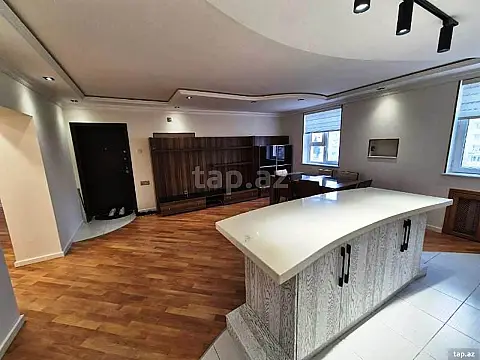 Satılır 4 otaqlı mənzil 80 m²