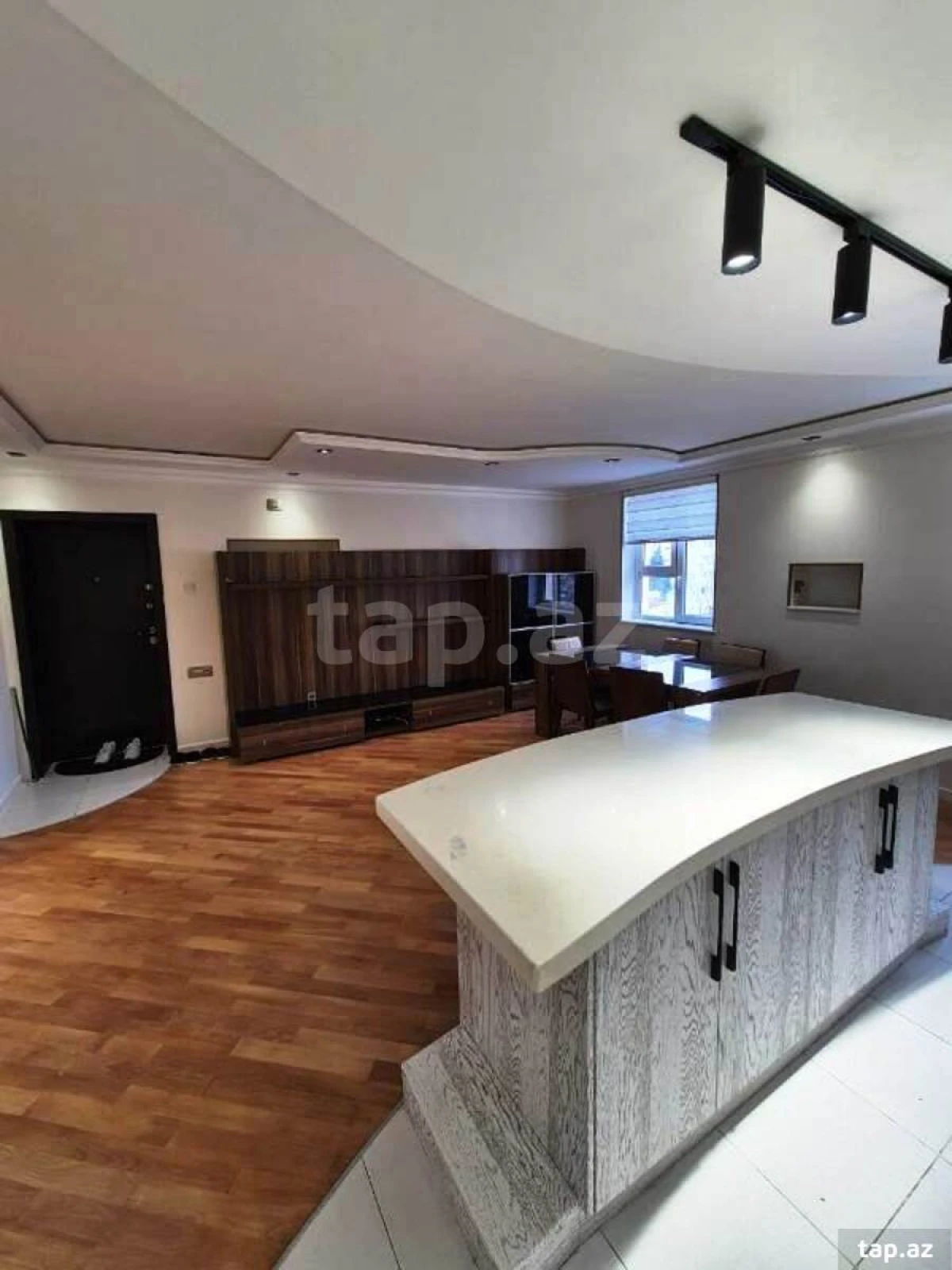 Satılır 4 otaqlı mənzil 80 m²