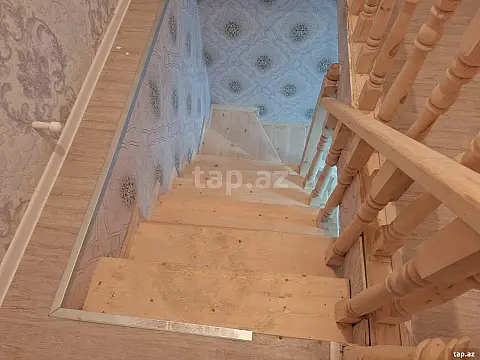 Satılır 4 otaqlı həyət evi