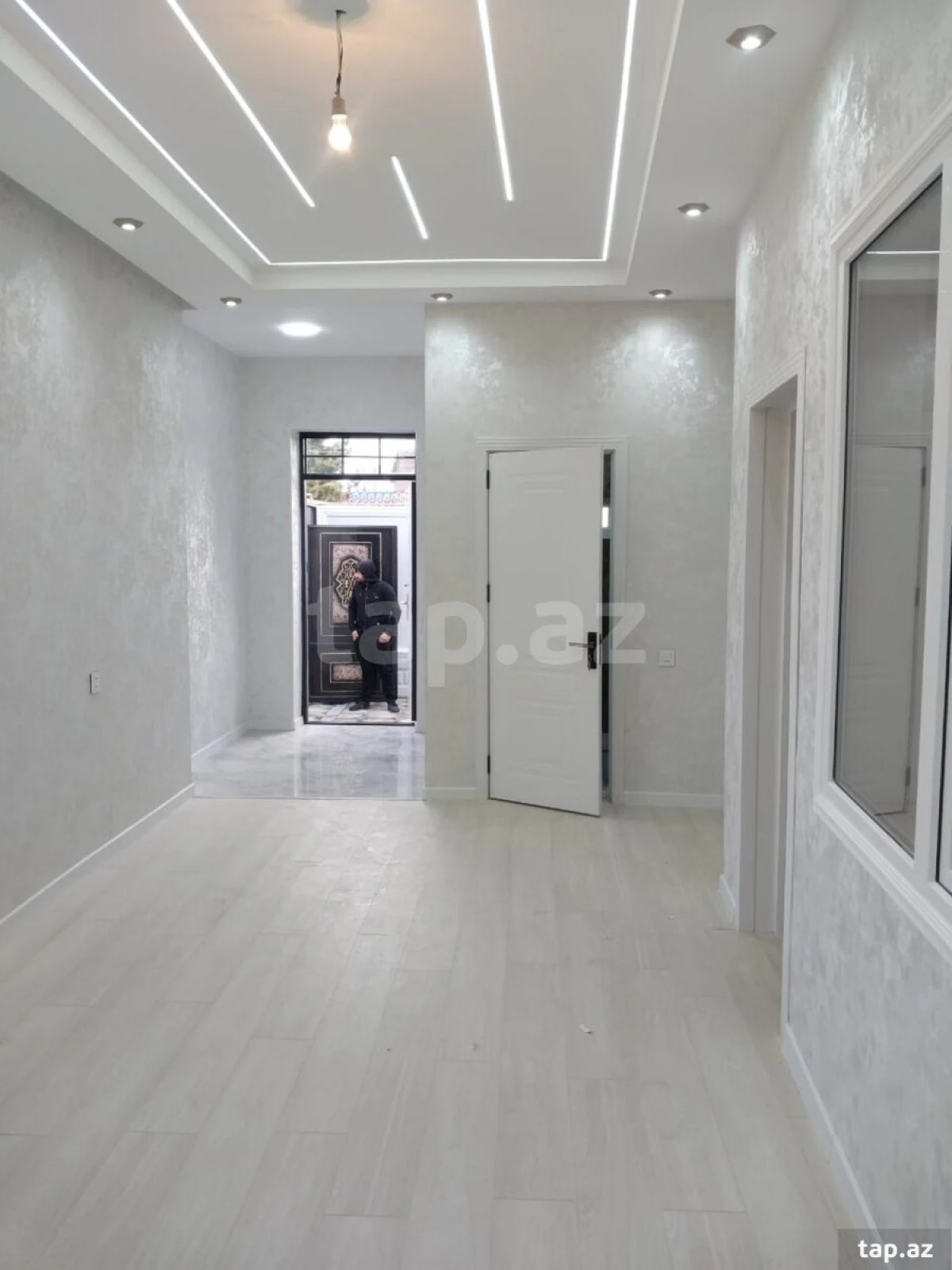 Satılır 4 otaqlı həyət evi