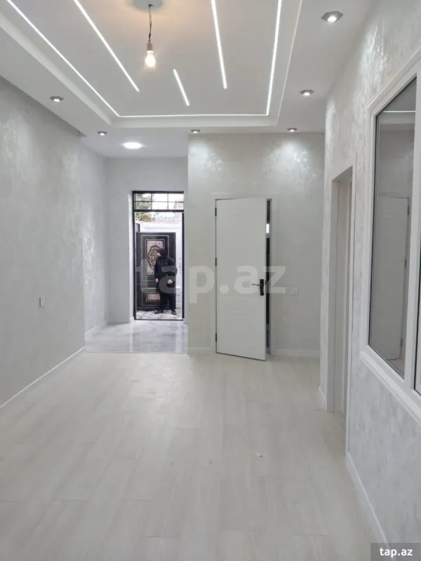 Satılır 4 otaqlı həyət evi