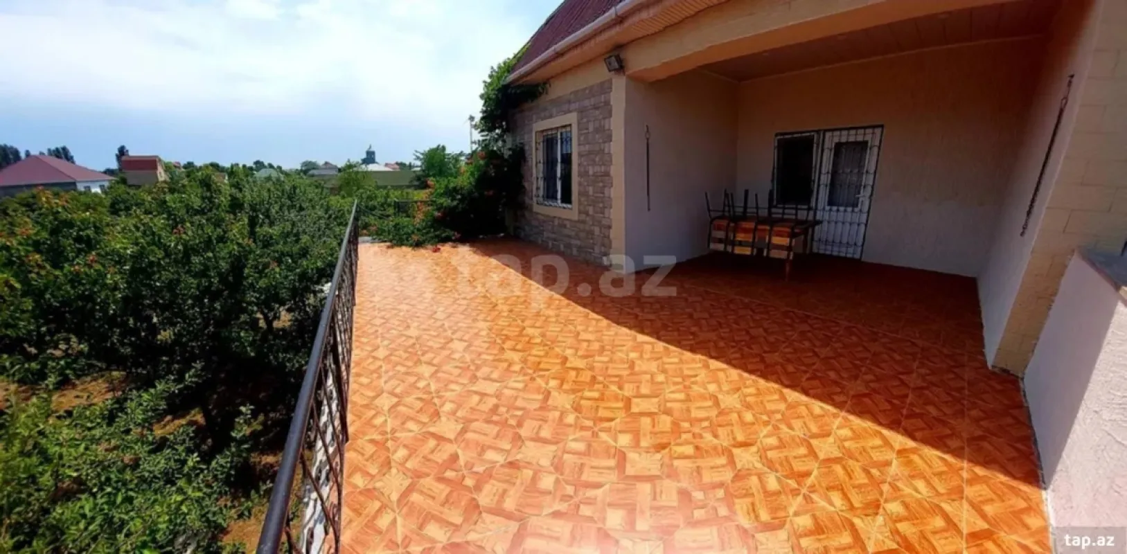 Satılır 5 otaqlı həyət evi 200 m²