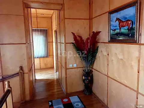 Satılır 5 otaqlı həyət evi 200 m²