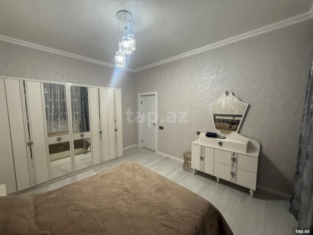 Satılır 5 otaqlı həyət evi 150 m²