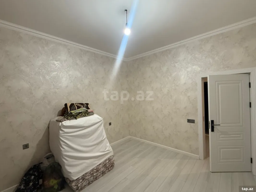 Satılır 5 otaqlı həyət evi 150 m²