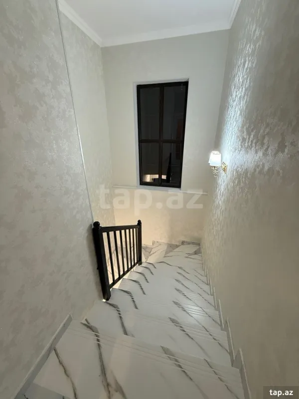 Satılır 5 otaqlı həyət evi 150 m²