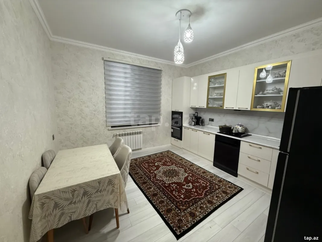 Satılır 5 otaqlı həyət evi 150 m²