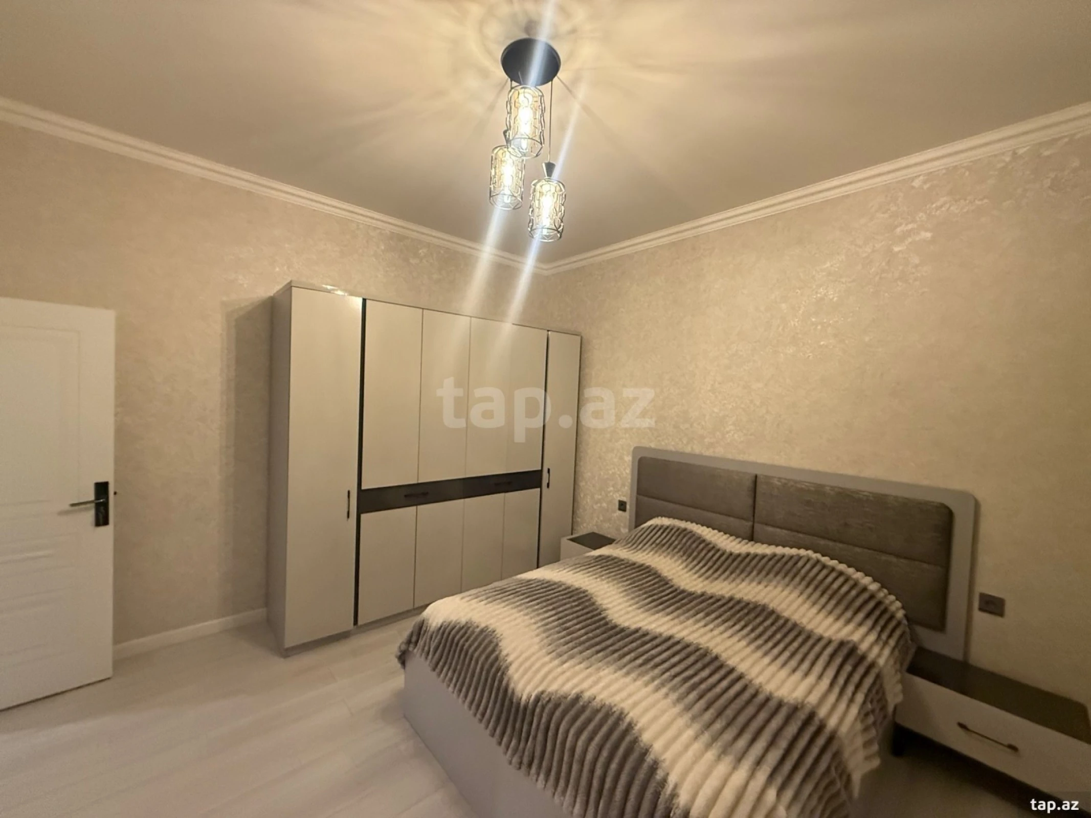 Satılır 5 otaqlı həyət evi 150 m²