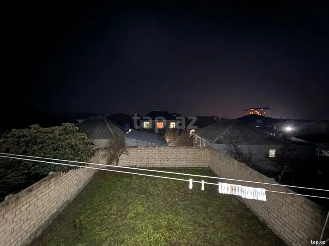 Satılır 5 otaqlı həyət evi 150 m²
