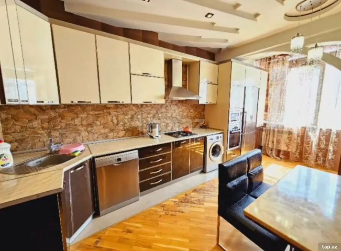 Satılır 3 otaqlı mənzil 89 m²