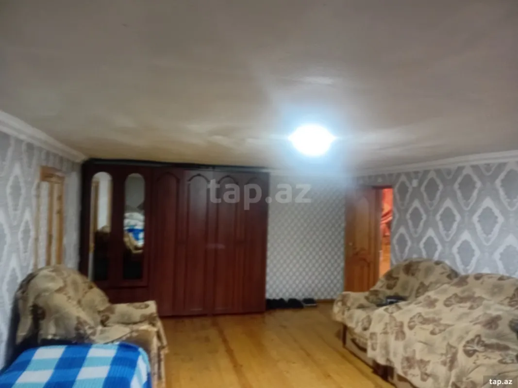 Satılır 7 otaqlı həyət evi