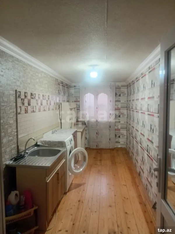 Satılır 7 otaqlı həyət evi