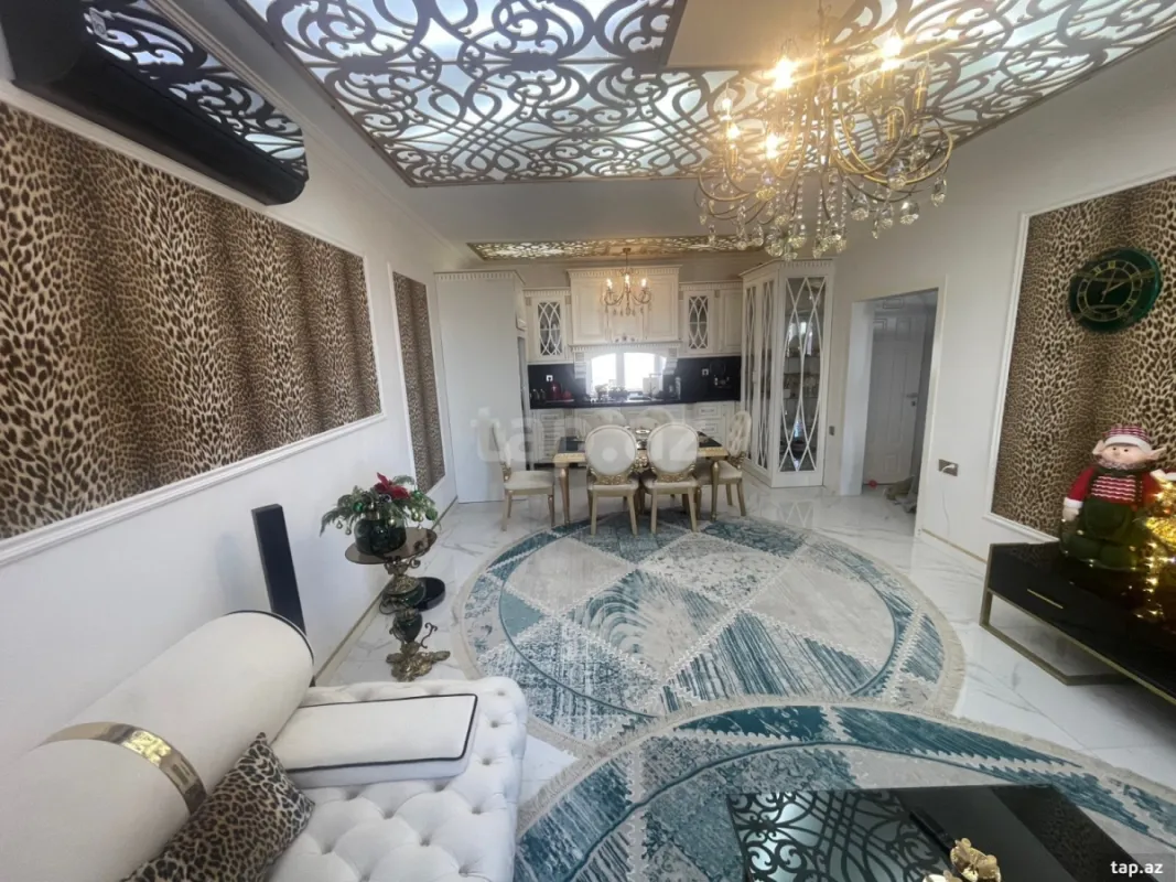 Satılır 5 otaqlı həyət evi