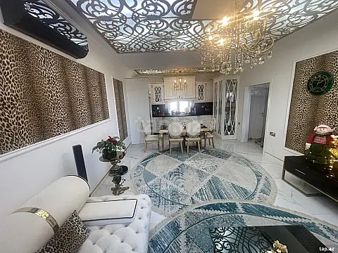 Satılır 5 otaqlı həyət evi