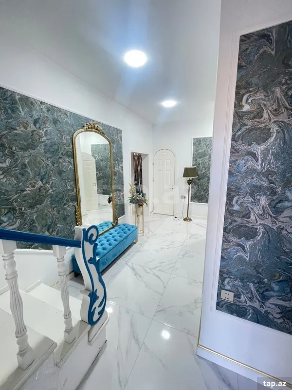 Satılır 5 otaqlı həyət evi