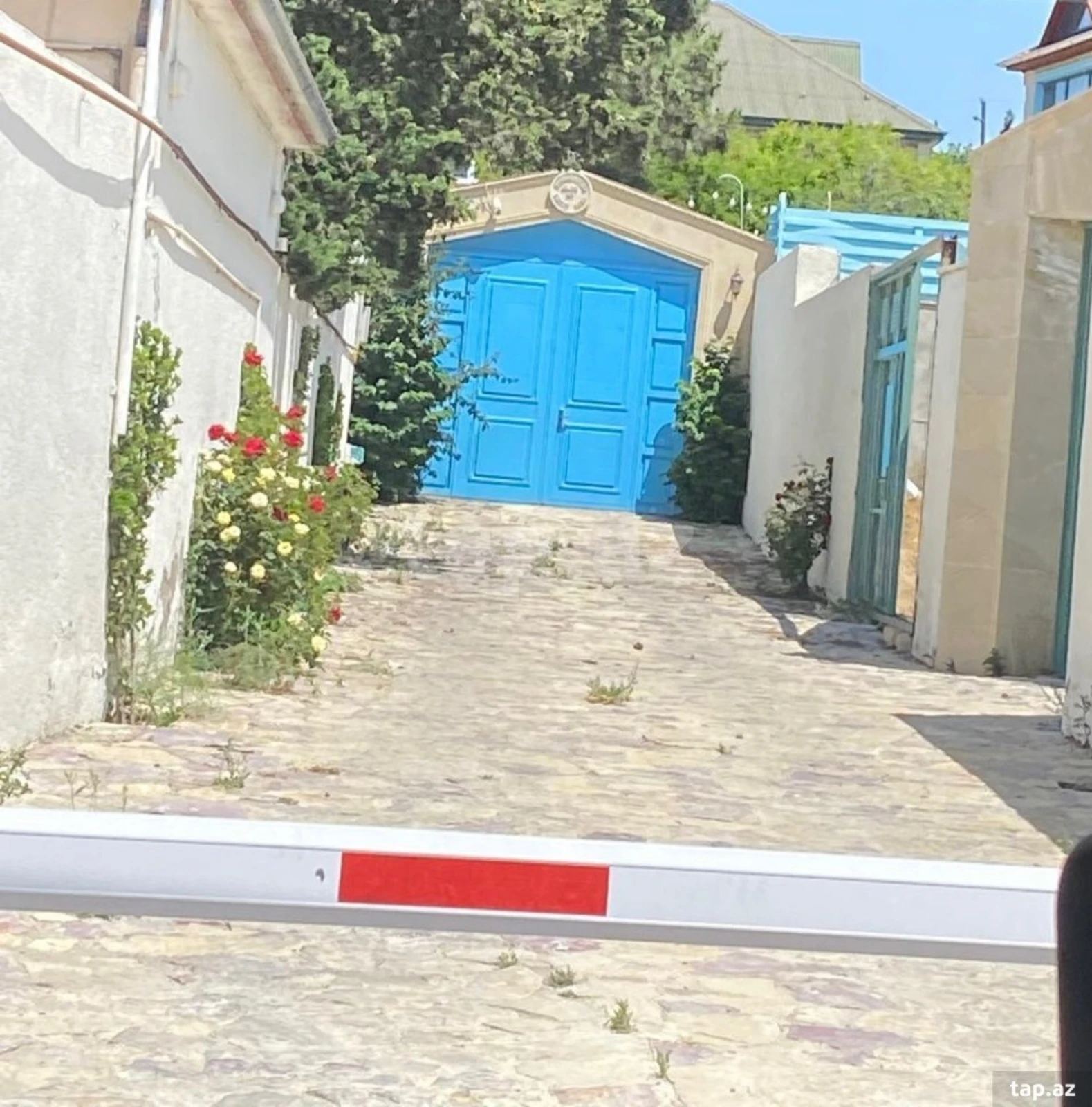 Satılır 5 otaqlı həyət evi