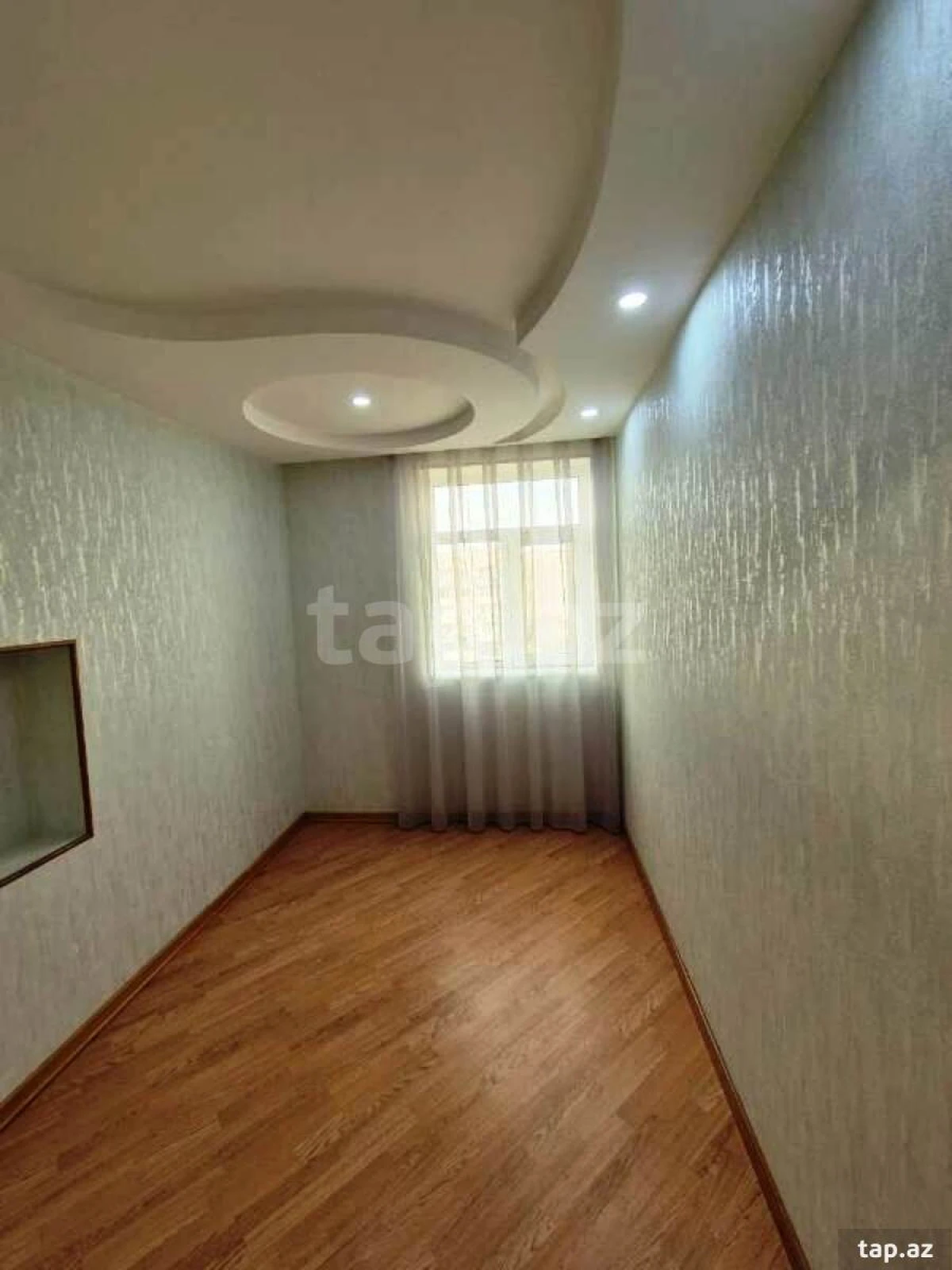 Satılır 4 otaqlı mənzil 80 m²