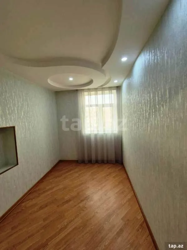 Satılır 4 otaqlı mənzil 80 m²