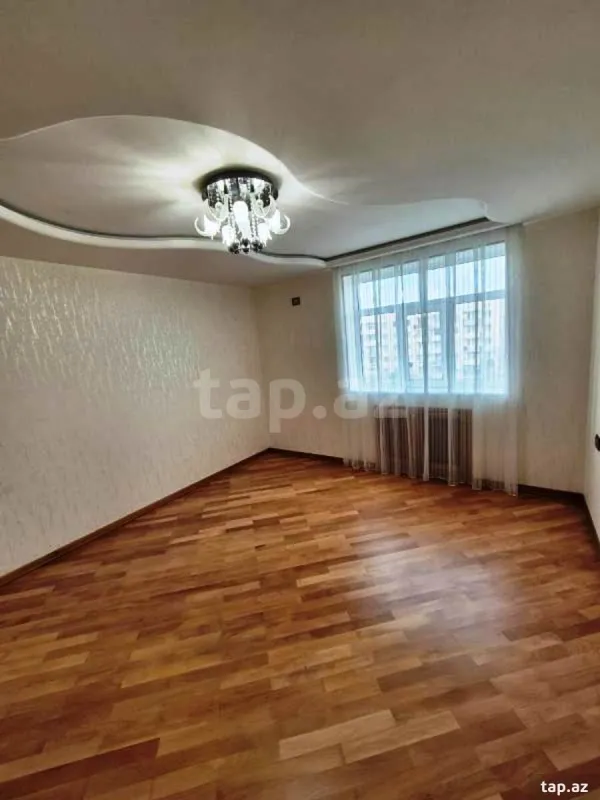 Satılır 4 otaqlı mənzil 80 m²