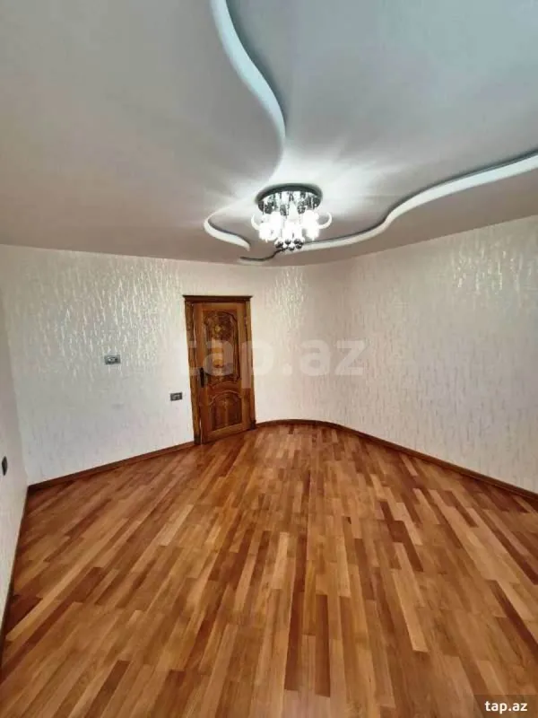 Satılır 4 otaqlı mənzil 80 m²