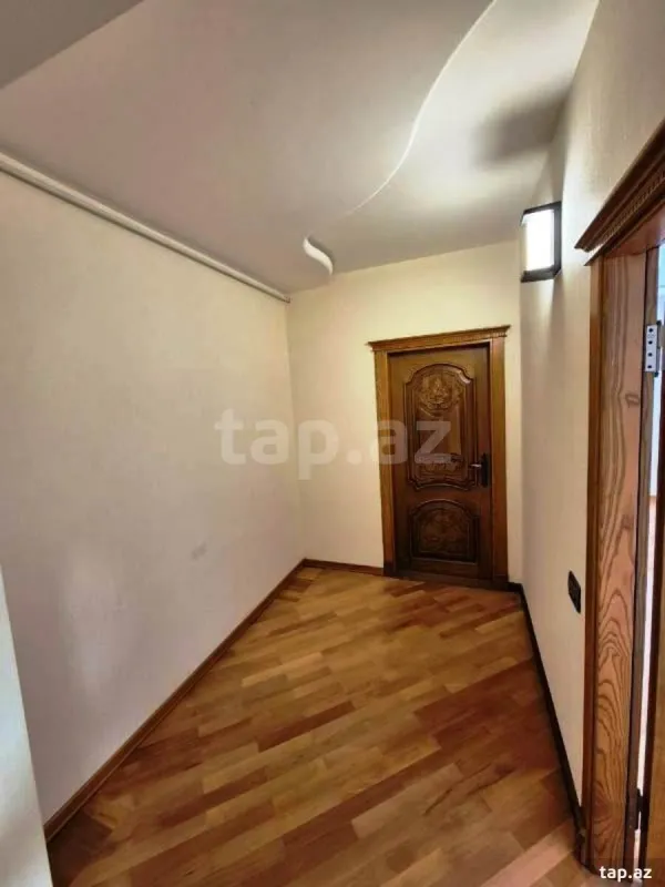 Satılır 4 otaqlı mənzil 80 m²