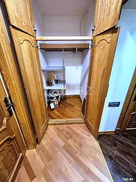 Satılır 4 otaqlı mənzil 80 m²