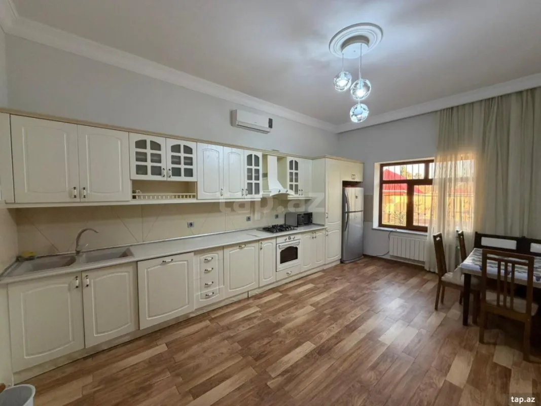 Kirayə verilir 6 otaqlı həyət evi
