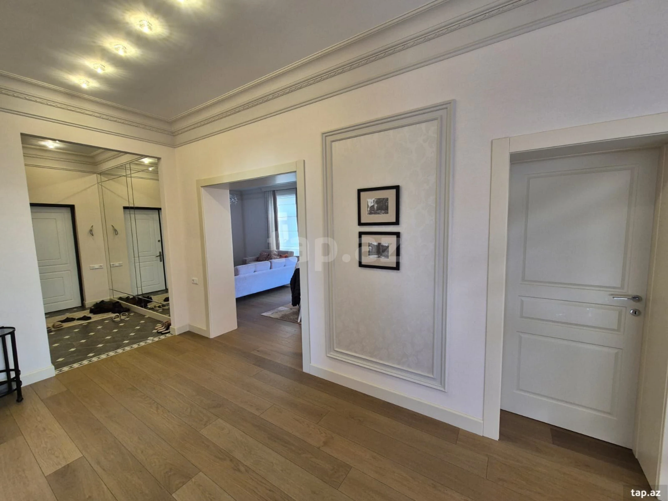 Satılır 5 otaqlı həyət evi