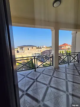 Satılır 5 otaqlı həyət evi