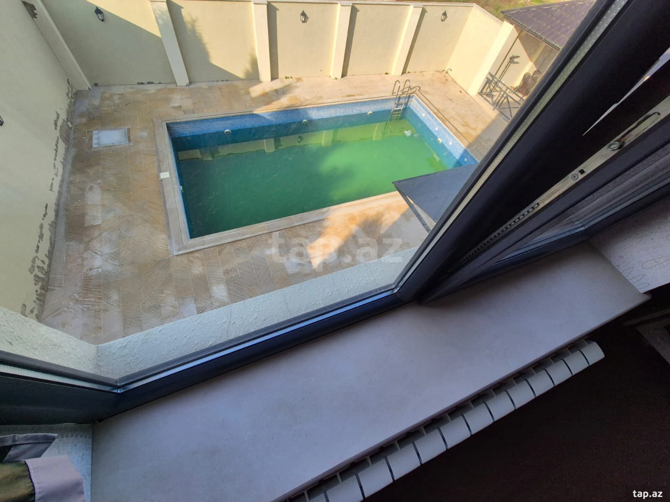 Satılır 5 otaqlı həyət evi