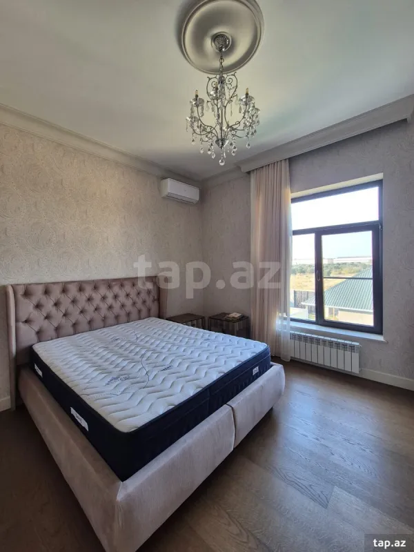 Satılır 5 otaqlı həyət evi