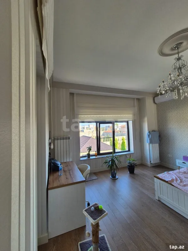 Satılır 5 otaqlı həyət evi