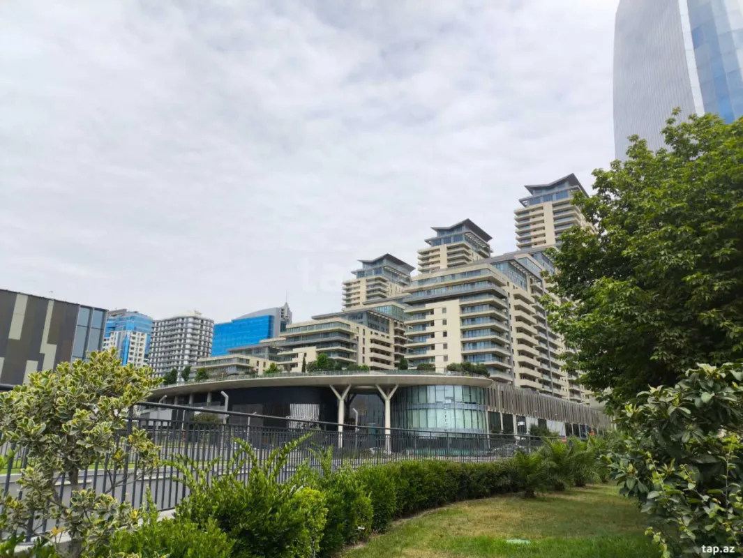 Satılır 3 otaqlı yeni tikili 113 m²