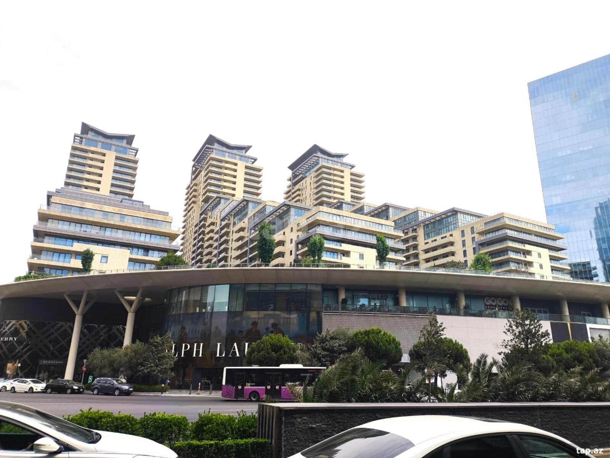 Satılır 3 otaqlı yeni tikili 113 m²