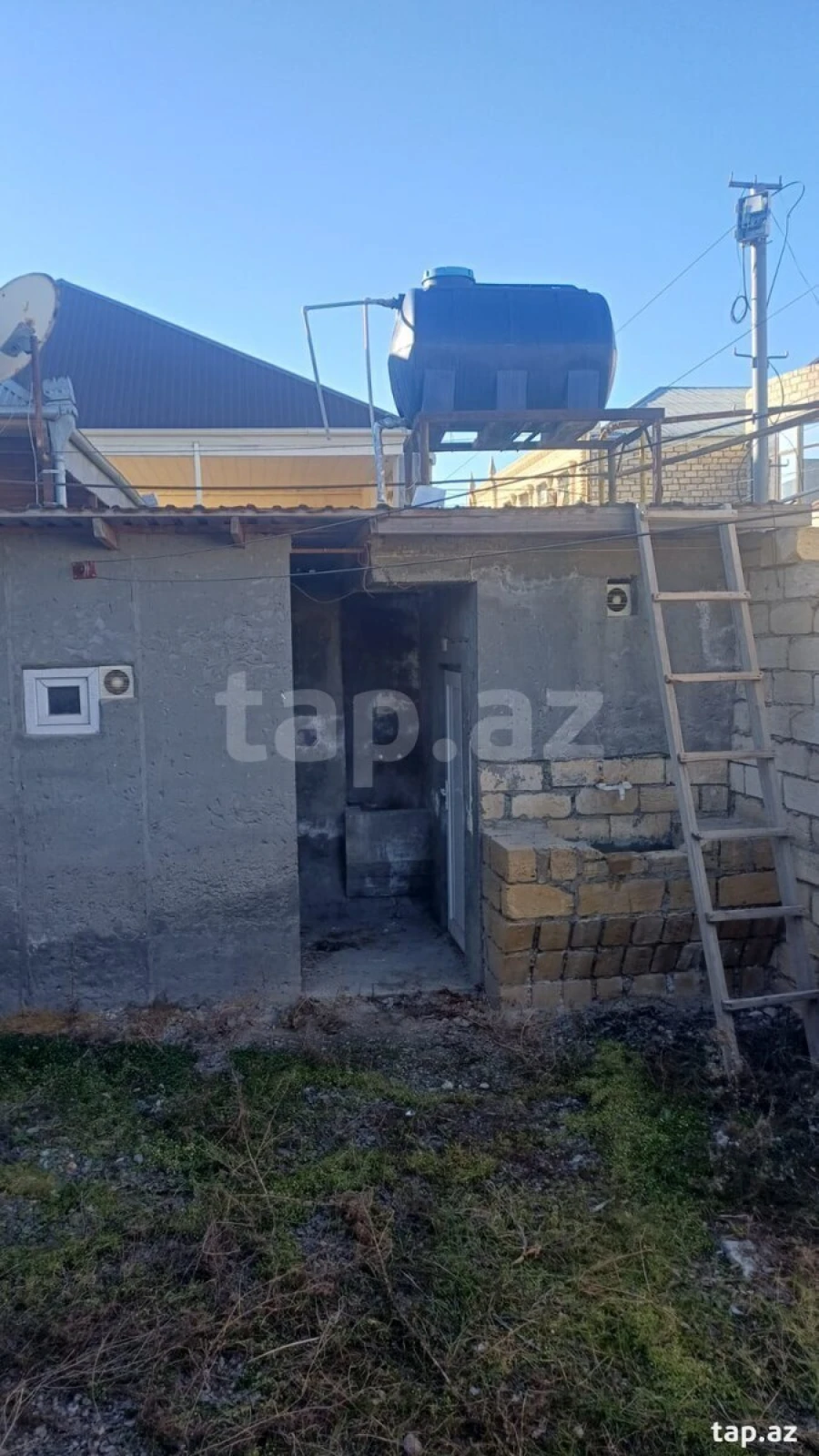 Satılır 3 otaqlı həyət evi