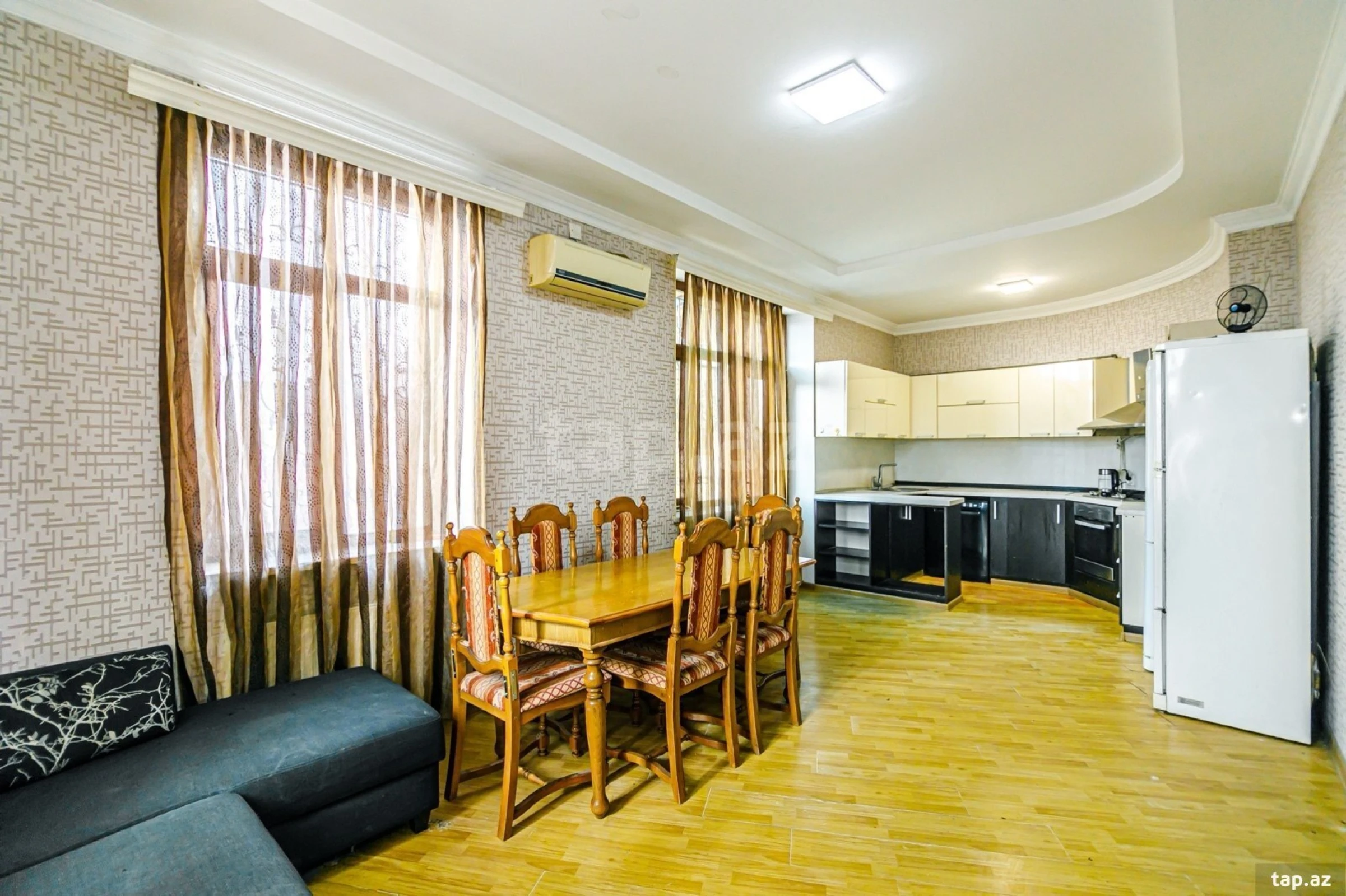 Kirayə verilir 9 otaqlı həyət evi