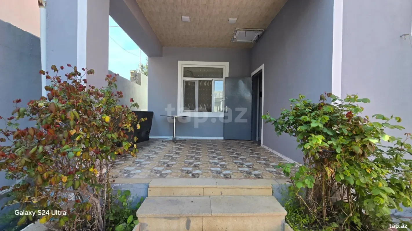 Kirayə verilir 4 otaqlı həyət evi 100 m²