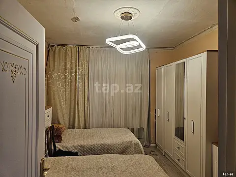 Satılır 2 otaqlı mənzil 70 m²