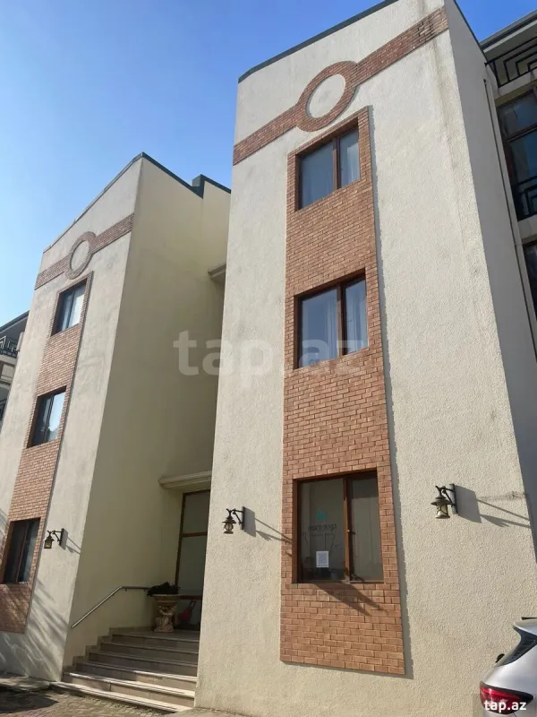 Satılır 3 otaqlı yeni tikili 150 m²