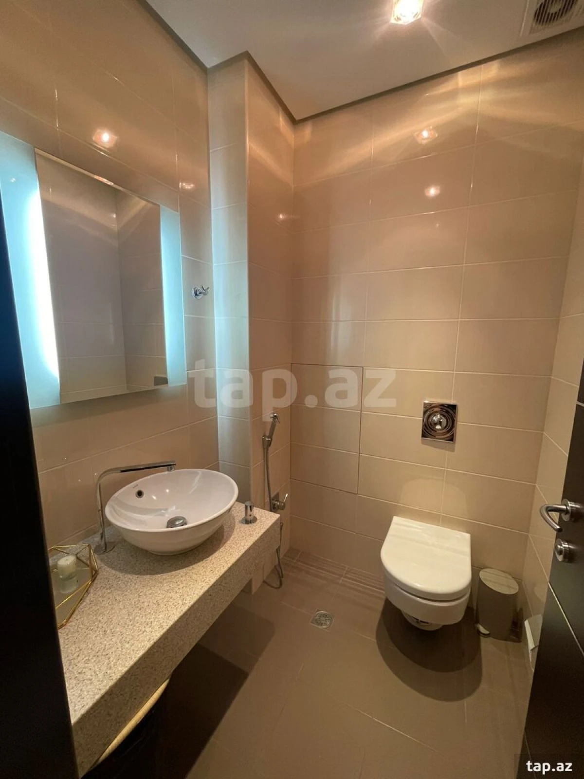 Satılır 3 otaqlı yeni tikili 150 m²