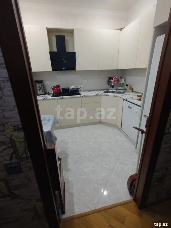 Satılır 5 otaqlı yeni tikili 140 m²