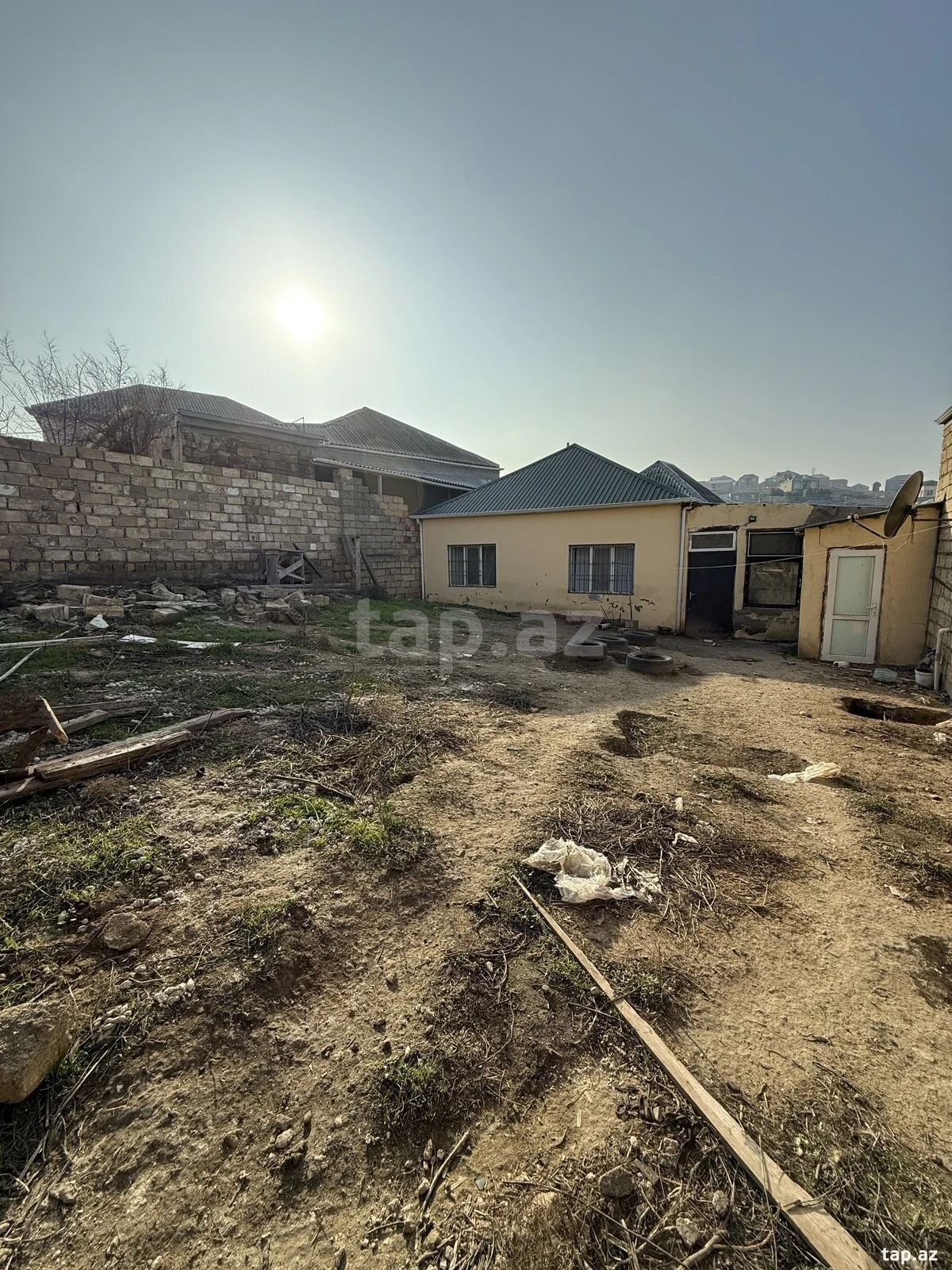 Satılır 4 otaqlı həyət evi