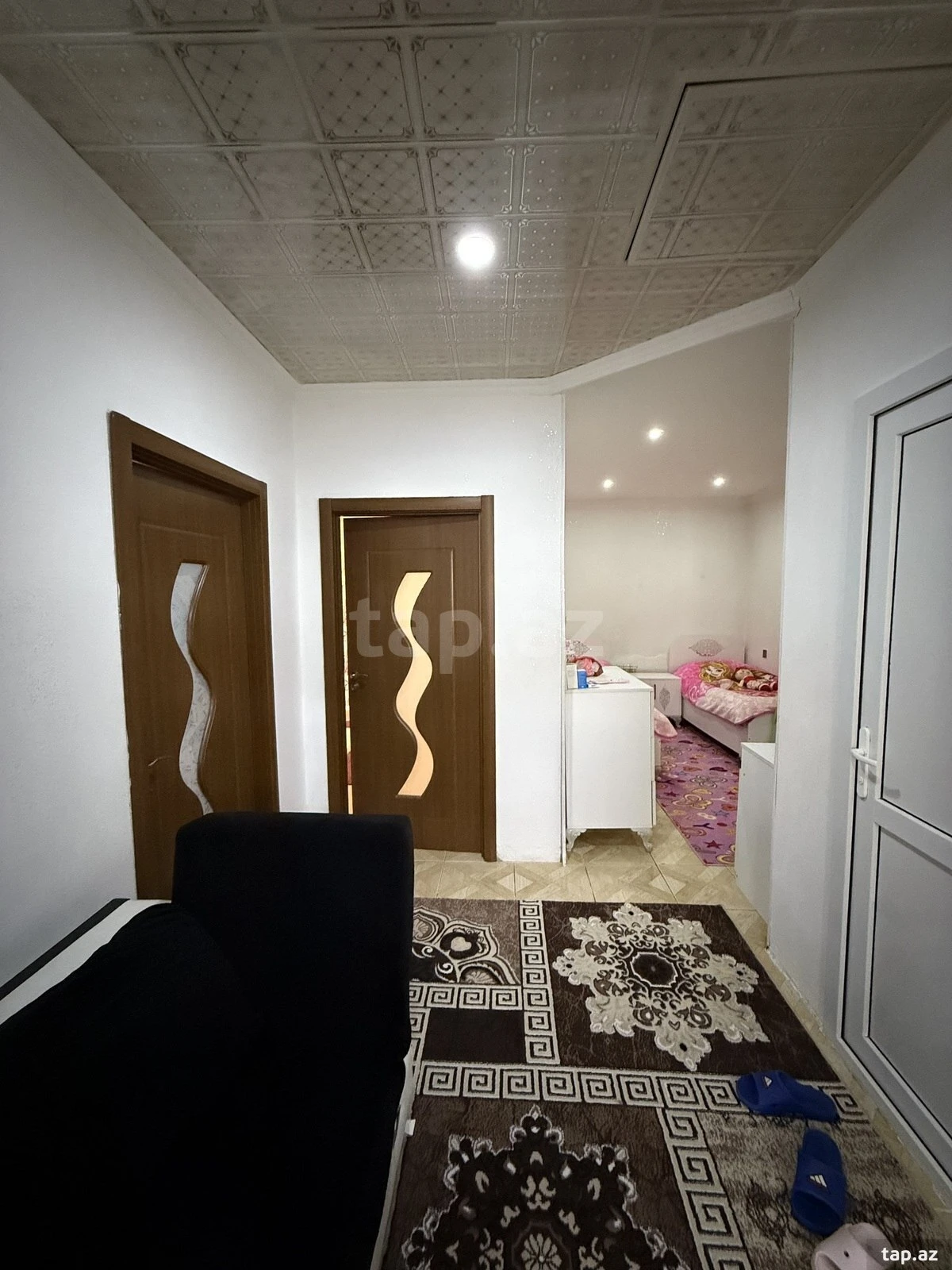 Satılır 4 otaqlı həyət evi