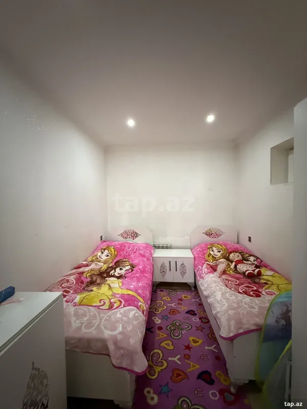 Satılır 4 otaqlı həyət evi