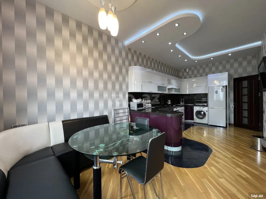 Kirayə verilir 3 otaqlı yeni tikili 110 m²